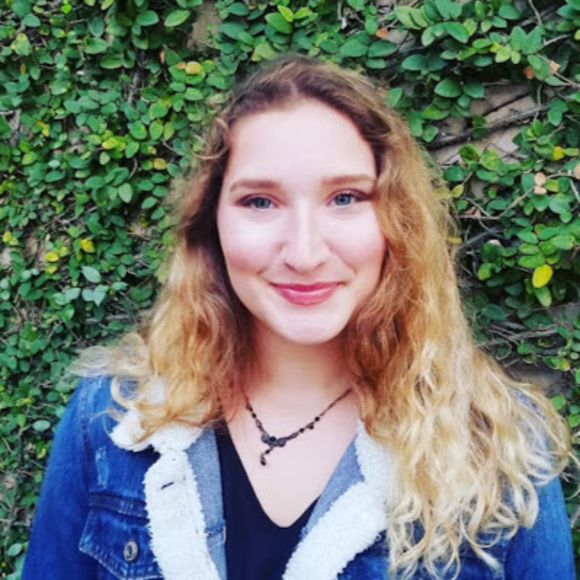 Meet your Posher, Jessica - Picture 1 of 1